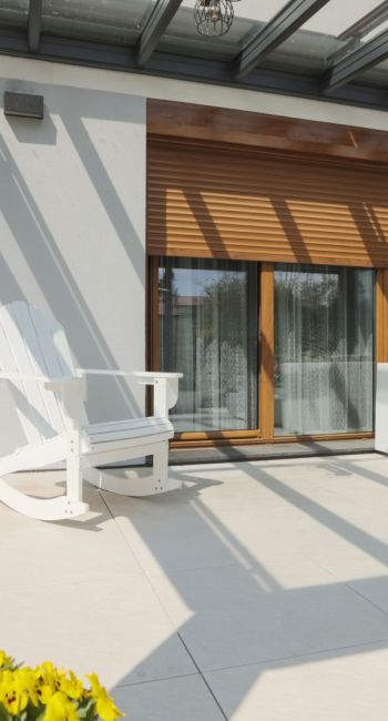 Фото На двери Рольставни